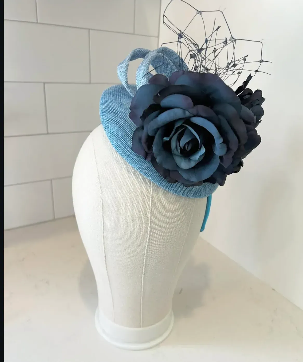 Fascinator hat pill box ! Hand made gorgeous YVNAURA Vintage Pillbox Fascinator Hat for Women Ladies Tea  main image 2